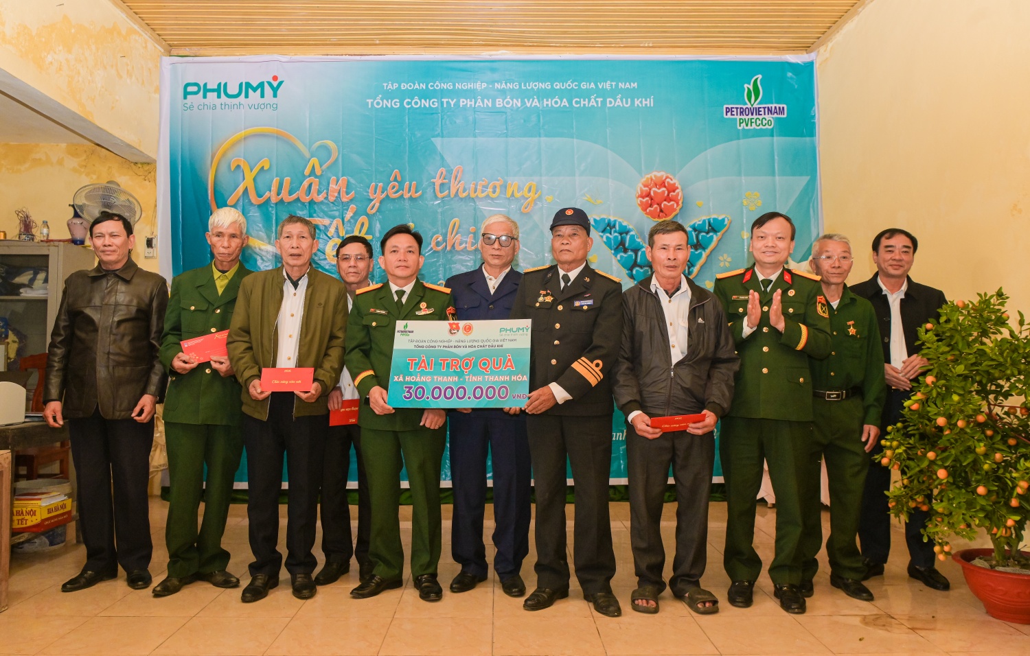 Petrovietnam/PVFCCo   Phú Mỹ chăm lo Tết cho người dân và cựu chiến binh khó khăn