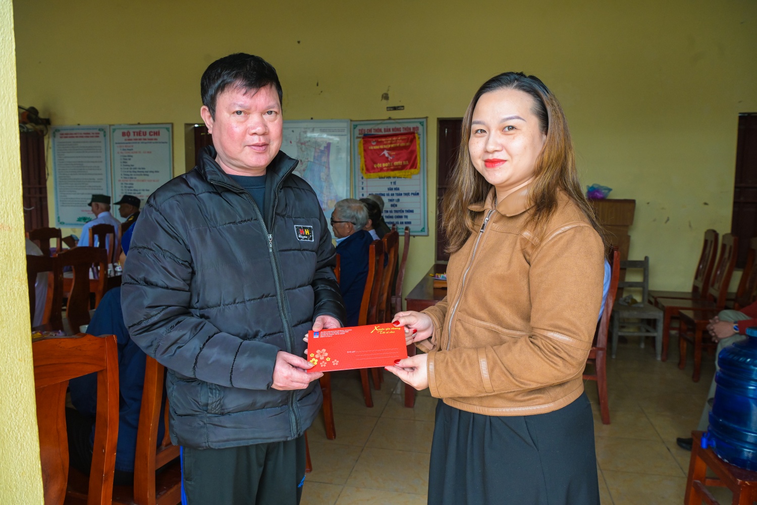 Petrovietnam/PVFCCo - Phú Mỹ chăm lo Tết cho người dân và cựu chiến binh khó khăn