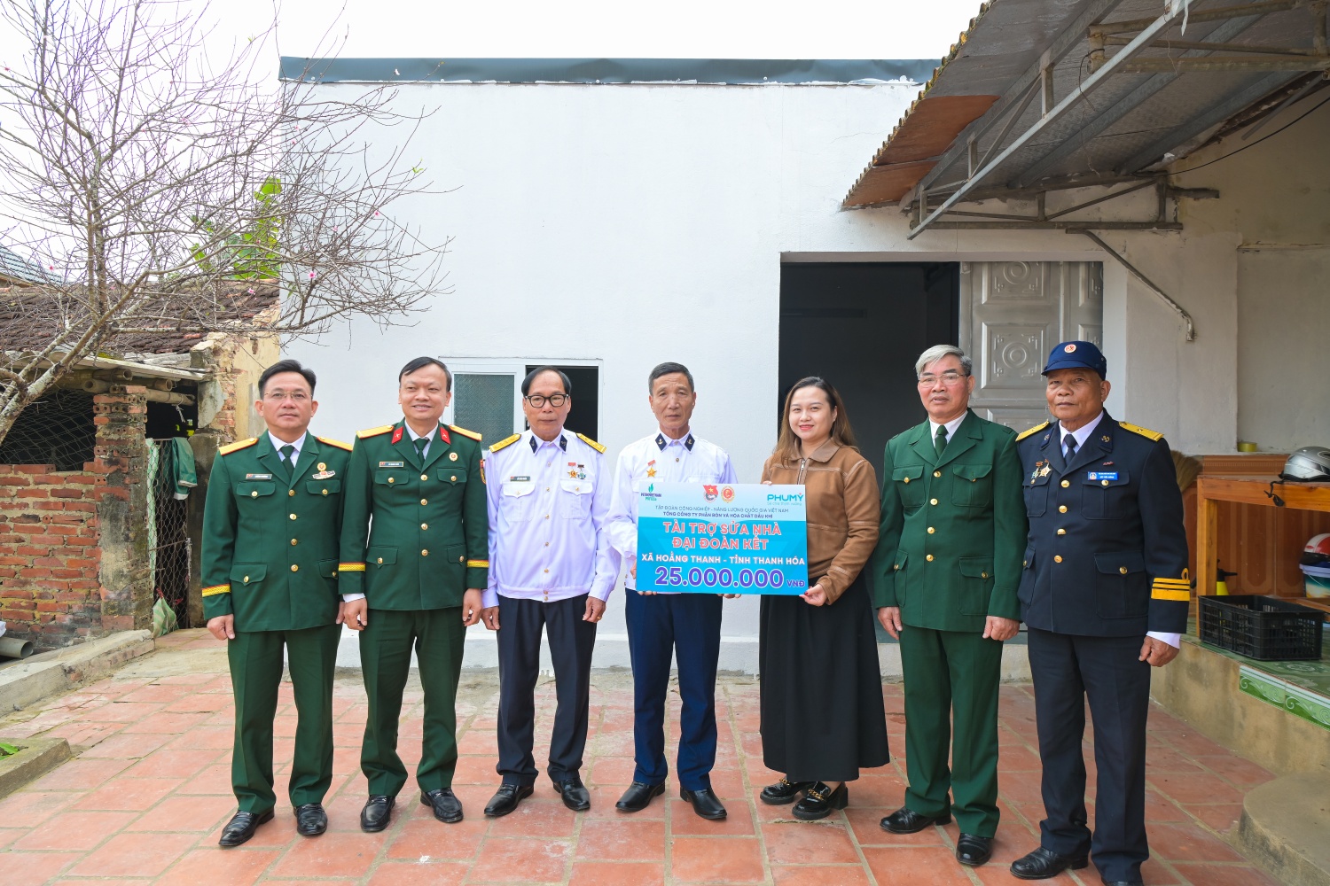 Petrovietnam/PVFCCo - Phú Mỹ chăm lo Tết cho người dân và cựu chiến binh khó khăn