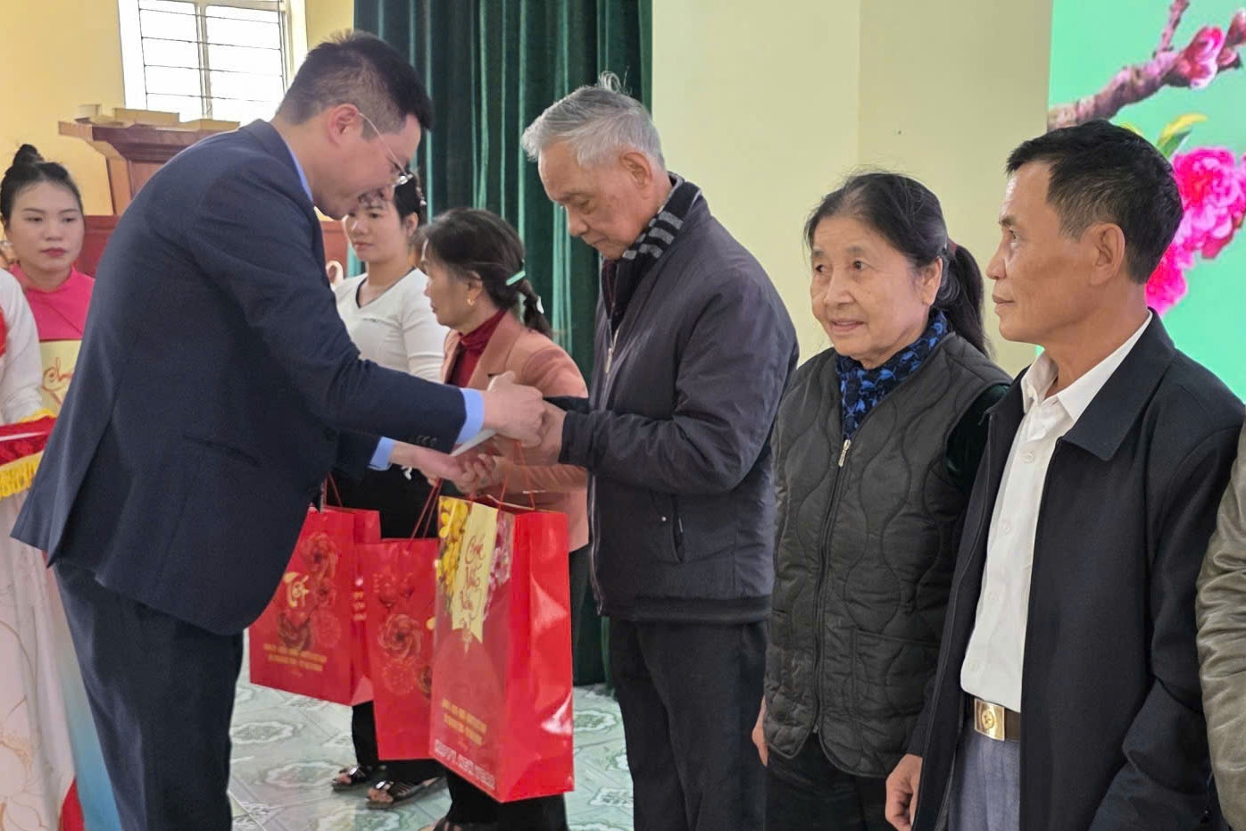 BSR lan tỏa yêu thương với chương trình “Tết vì người nghèo 2026”