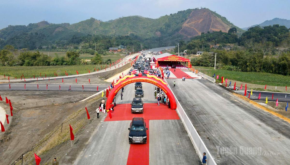 Tuyên Quang: Hiện thực khát vọng phát triển Tuyên Quang: Hiện thực khát vọng phát triển