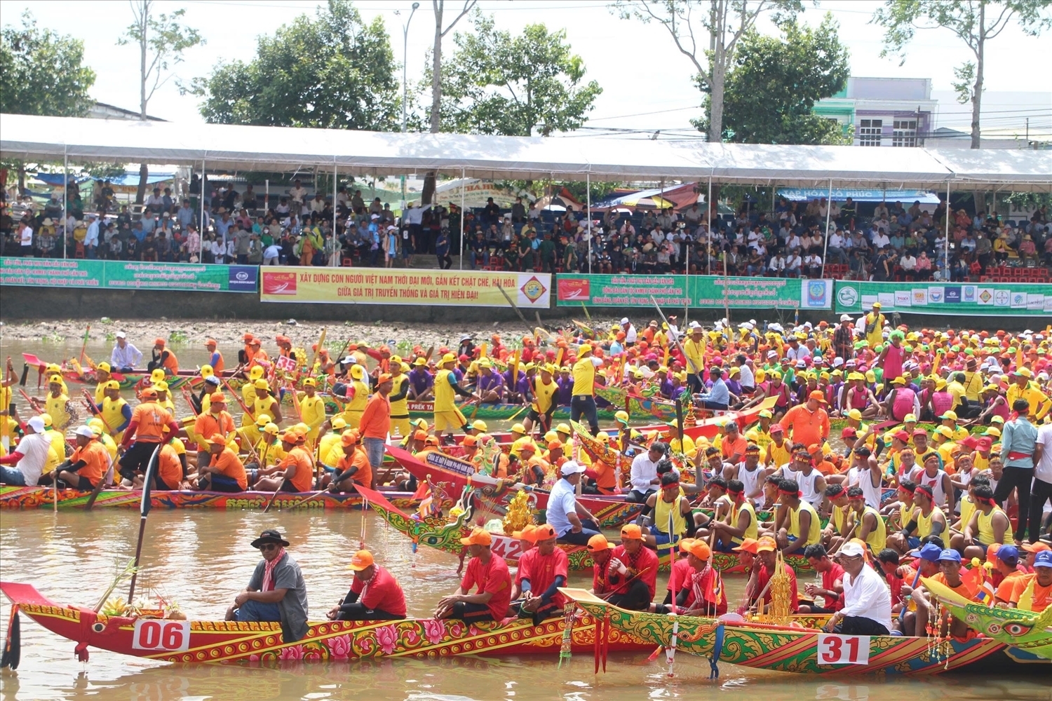 Vùng đồng bào Khmer thêm mùa Xuân đổi mới