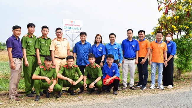 An Giang: Huyện đoàn Châu Thành tổ chức hoạt động “Hành quân xanh”