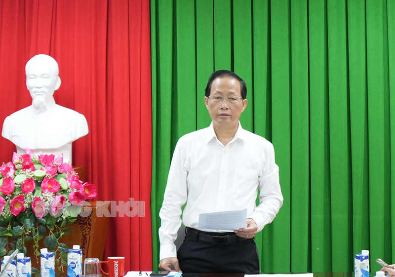Trưởng đoàn đại biểu Quốc hội tỉnh - Phó chủ tịch Thường trực UBND tỉnh Nguyễn Trúc Sơn chỉ đạo tập trung tháo gỡ khó khăn cho các dự án.