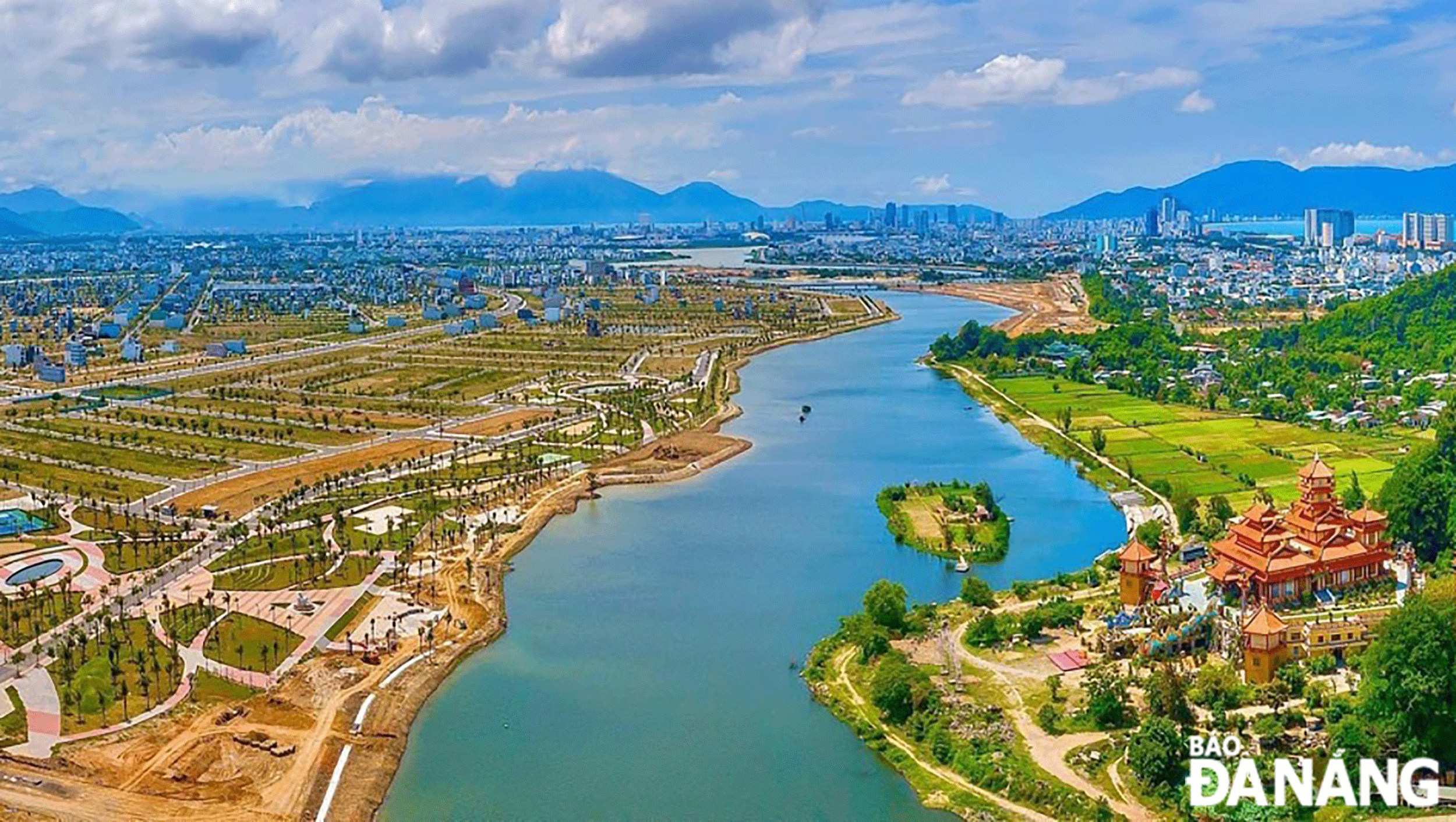 Việc điều chỉnh quy hoạch Phân khu ven sông Hàn và bờ Đông được dự báo tạo nên sức bật cho bất động sản tại Đà Nẵng. Ảnh: NGUYỄN THUẬN