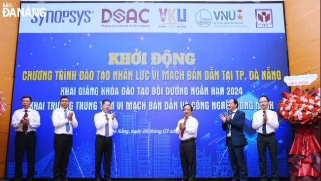 Đà Nẵng: Khởi động chương trình đào tạo vi mạch bán dẫn
