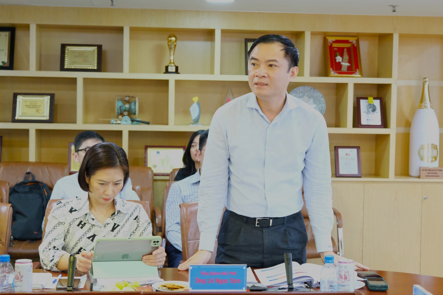 Ông Lê Ngọc Sơn – Tổng Giám đốc Tập đoàn Dầu khí Việt Nam phát biểu tại buổi làm việc