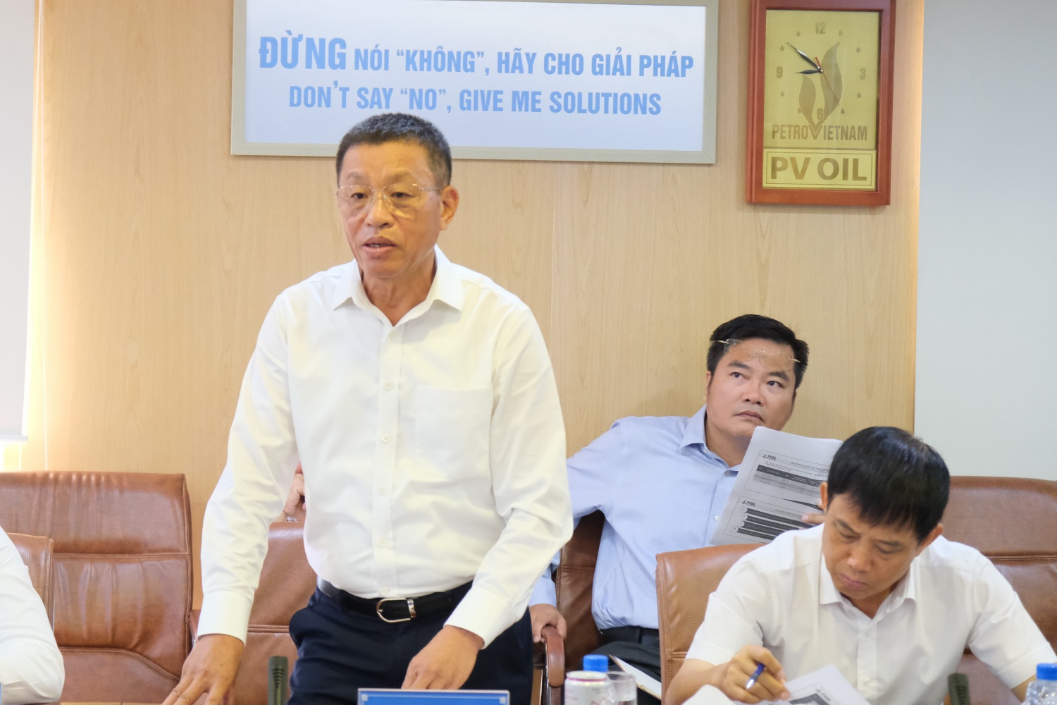 Ông Đoàn Văn Nhuộm – Tổng Giám đốc PVOIL phát biểu tại buổi làm việc