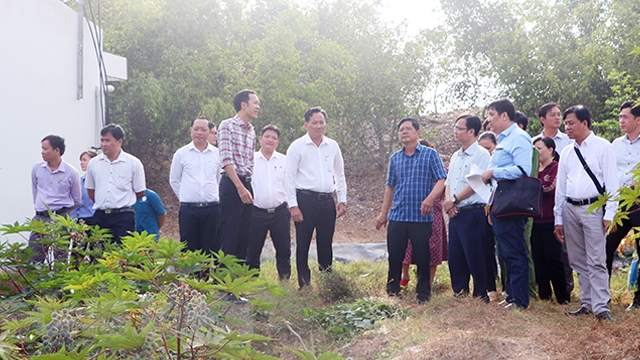 Bến Tre: Phương án cải tạo nâng cấp khu chôn lấp rác tại bãi rác Phú Hưng
