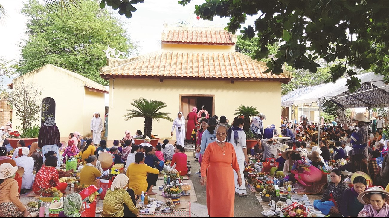 Tín ngưỡng thờ Po Ina Nagar của người Chăm