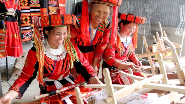 Hà Giang: Phụ nữ Bắc Quang - Bản lĩnh, trí tuệ và cống hiến