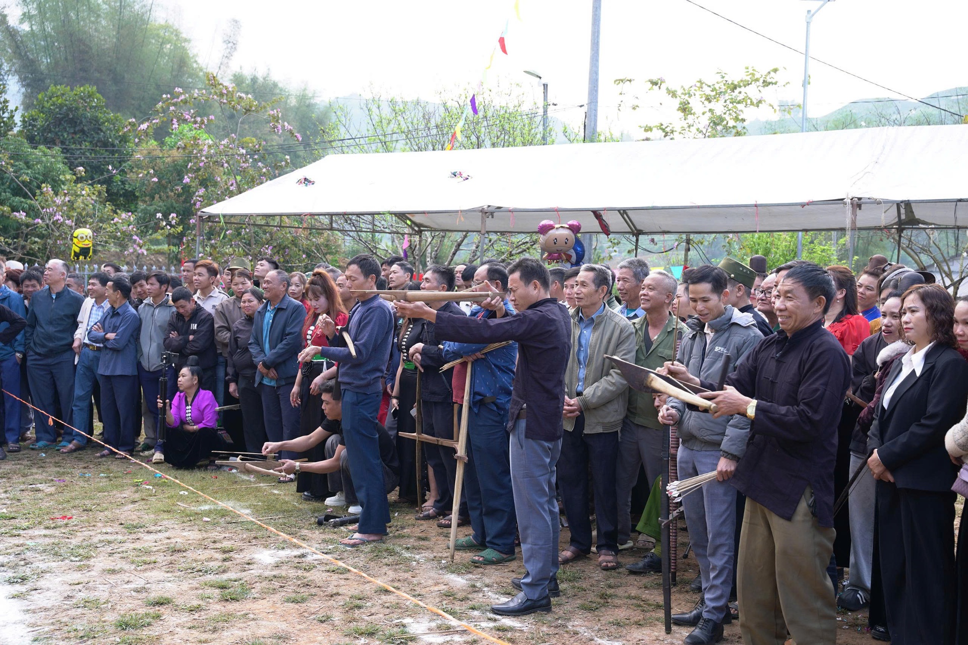 Lai Châu: Đầu Xuân về Tân Uyên vui hội Xòe Chiêng với đồng bào dân tộc Thái