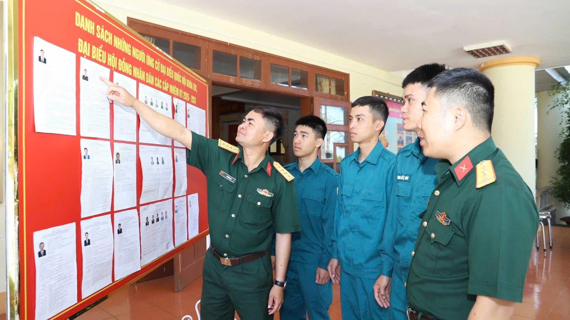 Lâm Đồng: Chiến sĩ mới và những lá phiếu của niềm tin