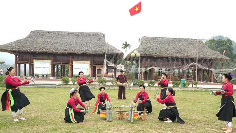 Tuyên Quang: Gieo mùa nơi cộng đồng người Cao Lan