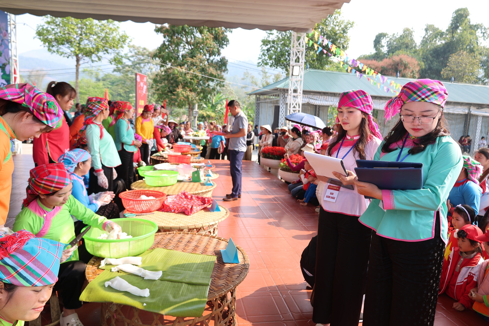 Lai Châu: Phường Tân Phong Khai mạc Lễ hội Tú Tỉ năm 2026