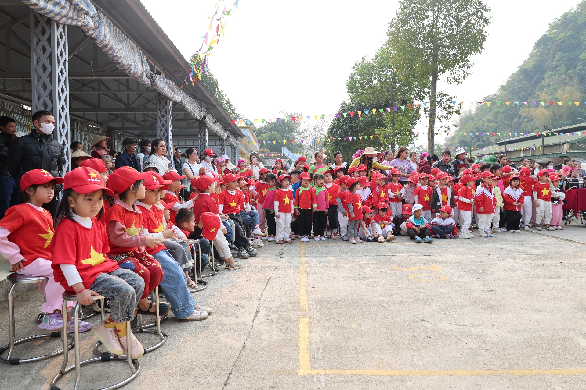 Lai Châu: Phường Tân Phong Khai mạc Lễ hội Tú Tỉ năm 2026