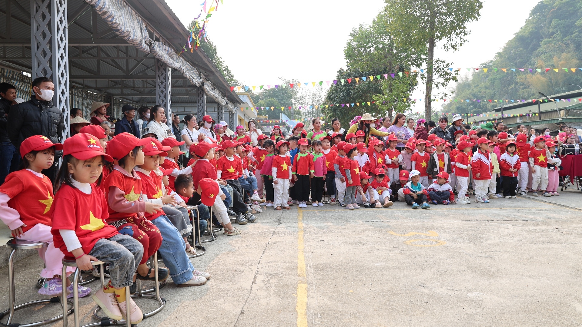 Lai Châu: Phường Tân Phong Khai mạc Lễ hội Tú Tỉ năm 2026