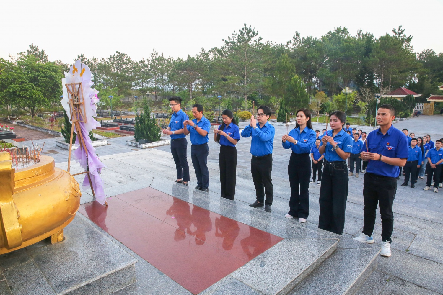 Cụm phối hợp Tuổi trẻ Petrovietnam miền Trung thực hiện nhiều chương trình ý nghĩa cho học sinh vùng cao Quảng Ngãi