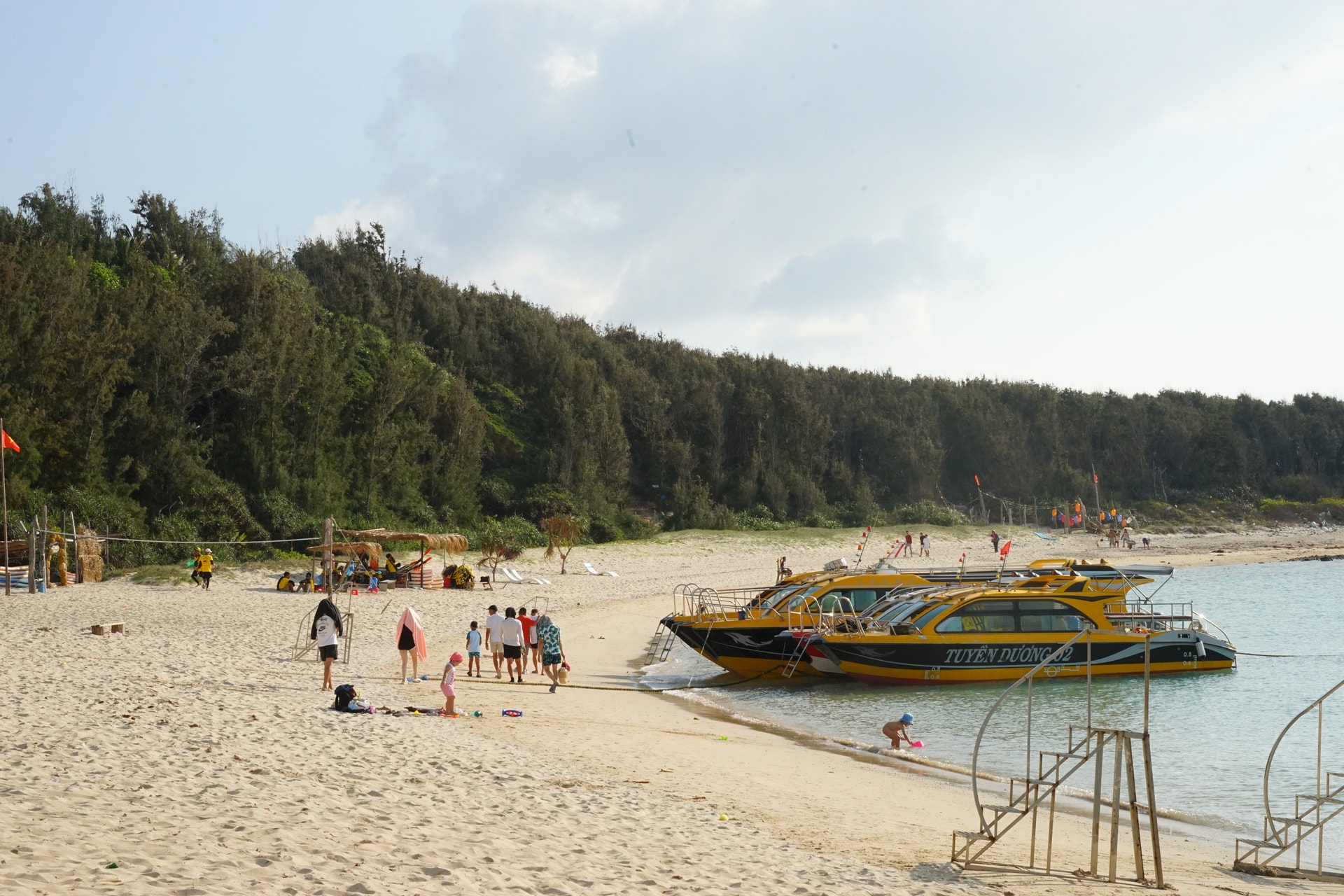 Lâm Đồng: Phát triển du lịch Phú Quý theo hướng xanh, bền vững