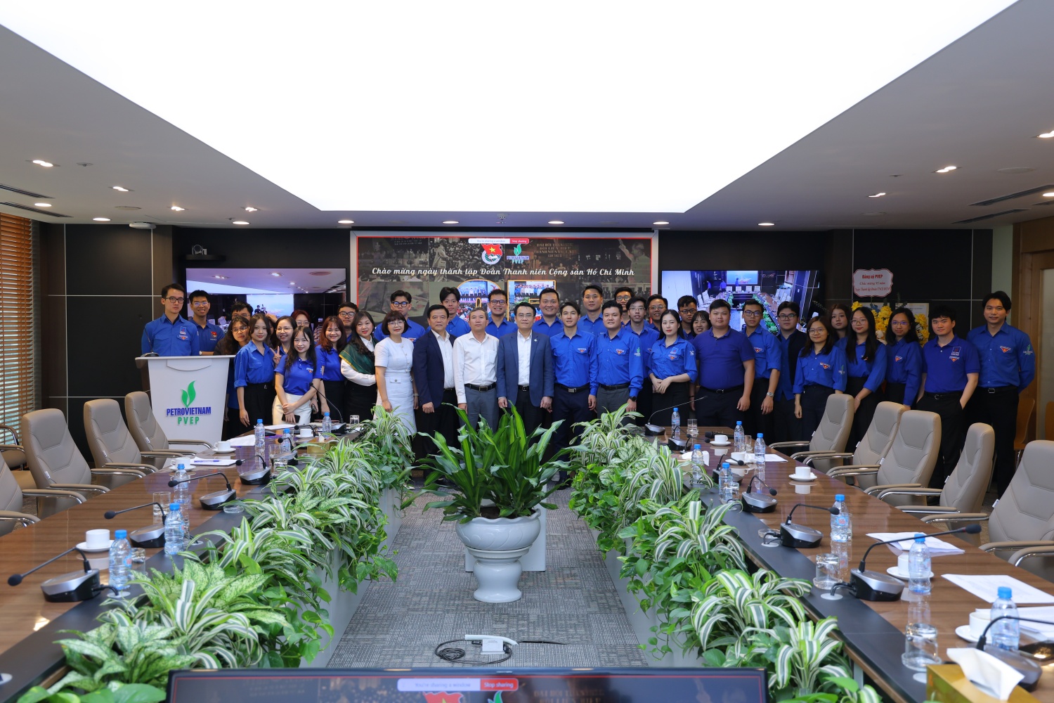 Tuổi trẻ PVEP - Kết nối góc nhìn, lan tỏa giá trị vì mục tiêu sản xuất kinh doanh Tuổi trẻ PVEP Kết nối góc nhìn, lan tỏa giá trị vì mục tiêu sản xuất kinh doanh