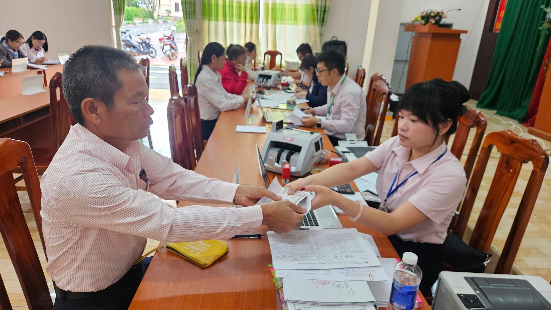 Xây dựng nông thôn mới hiện đại, giảm nghèo và phát triển vùng đồng bào DTTS Lâm Đồng Xây dựng nông thôn mới hiện đại, giảm nghèo và phát triển vùng đồng bào DTTS Lâm Đồng