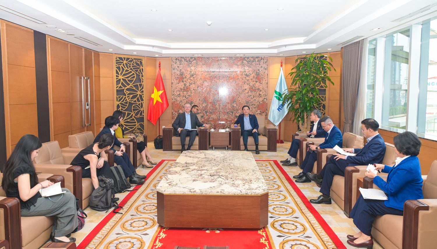 Petrovietnam và TAG tăng cường hợp tác, hướng tới phát triển bền vững Petrovietnam và TAG tăng cường hợp tác, hướng tới phát triển bền vững