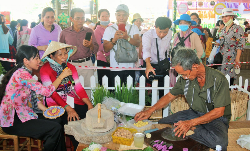 Cần Thơ: Bánh dân gian Cần Thơ xác lập kỷ lục châu Á