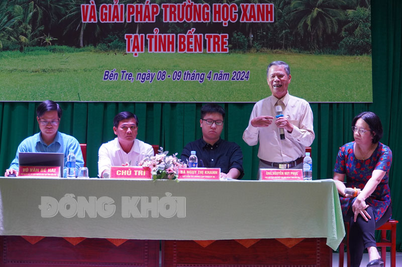 Chủ trì hội thảo và lãnh đạo Trường Tiểu học An Điền (Thạnh Phú) tọa đàm về trường học xanh