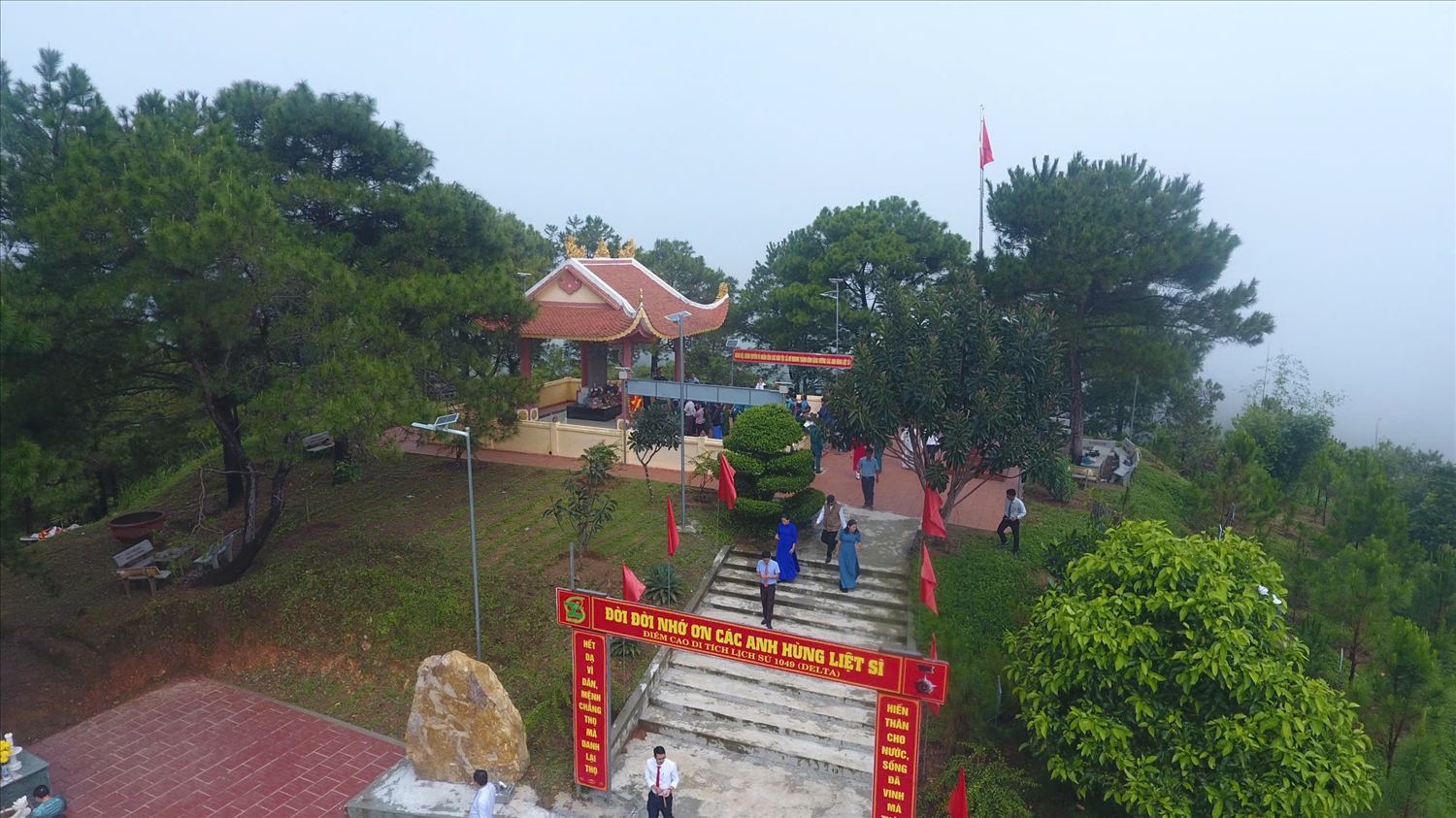 "Một vùng đồng đội"...