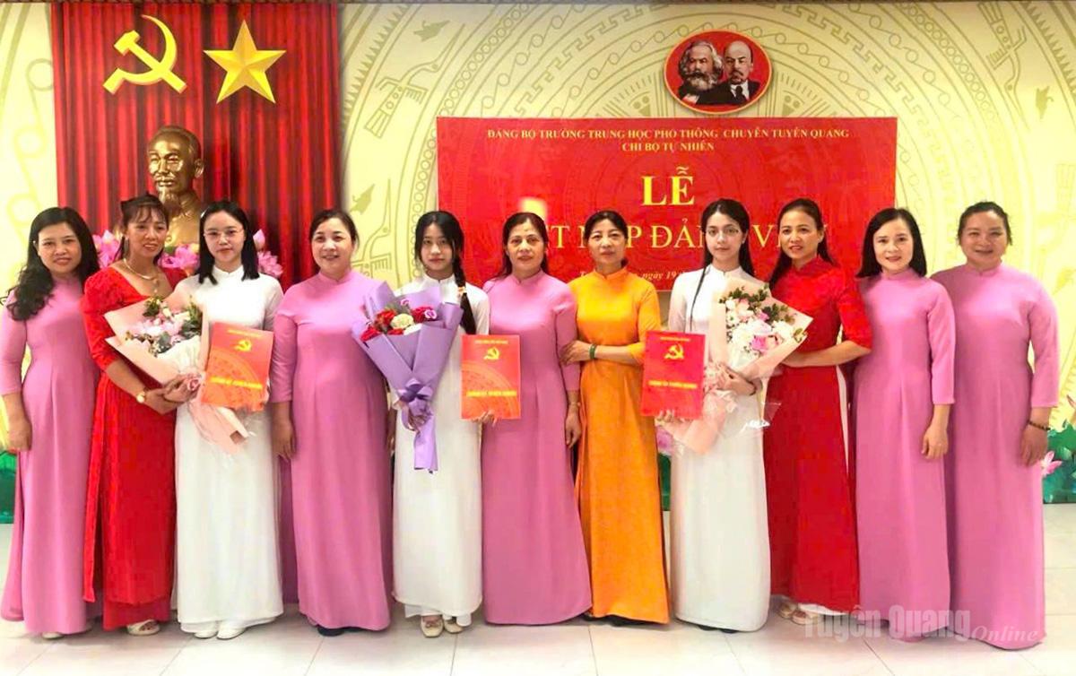 Tuyên Quang: Ươm “hạt giống đỏ” trong trường học