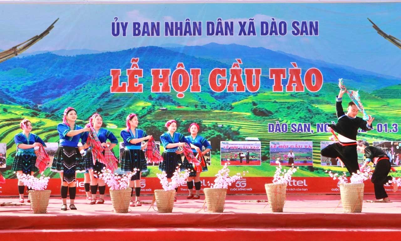 Lai Châu: Xây dựng đời sống văn hóa mới Lai Châu: Xây dựng đời sống văn hóa mới