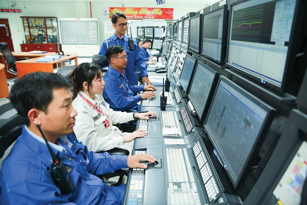 NMLD Dung Quất: “Van điều tiết” hiệu quả nguồn cung xăng dầu NMLD Dung Quất: “Van điều tiết” hiệu quả nguồn cung xăng dầu