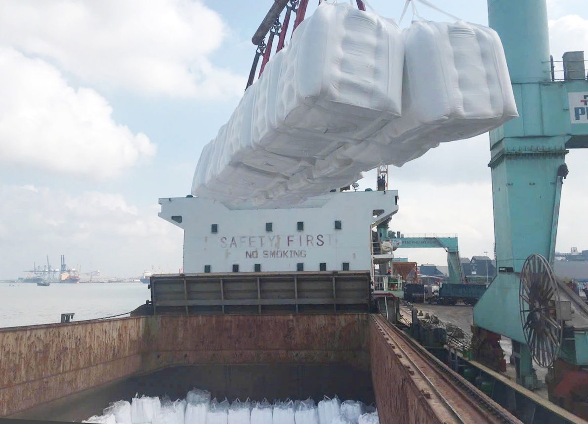 PVFCCo - Phú Mỹ đẩy mạnh xuất khẩu ure kỹ thuật, tận dụng cơ hội giá thế giới tăng cao