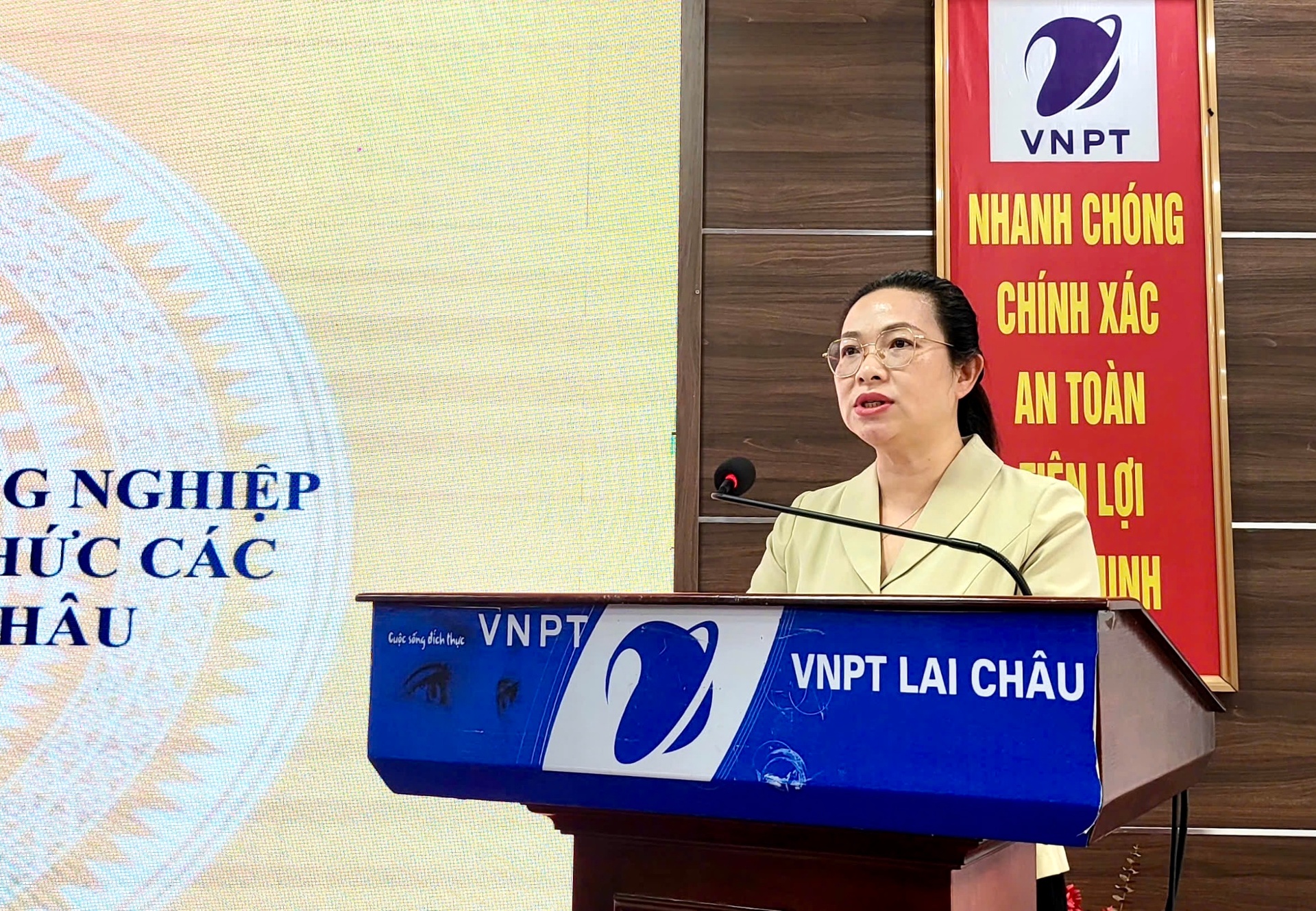 Lai Châu: Tập huấn chuyên môn, nghiệp vụ về lĩnh vực nông nghiệp và môi trường