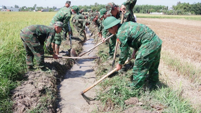 Lâm Đồng tăng cường xây dựng thế trận an ninh nhân dân...
