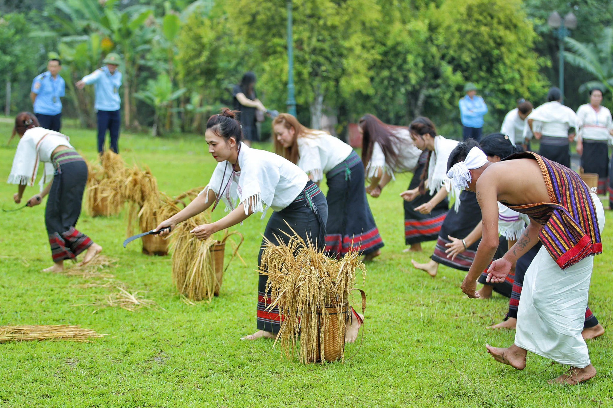 Lâm Đồng: Văn hóa buôn làng Lâm Ðồng giữa lòng thủ đô