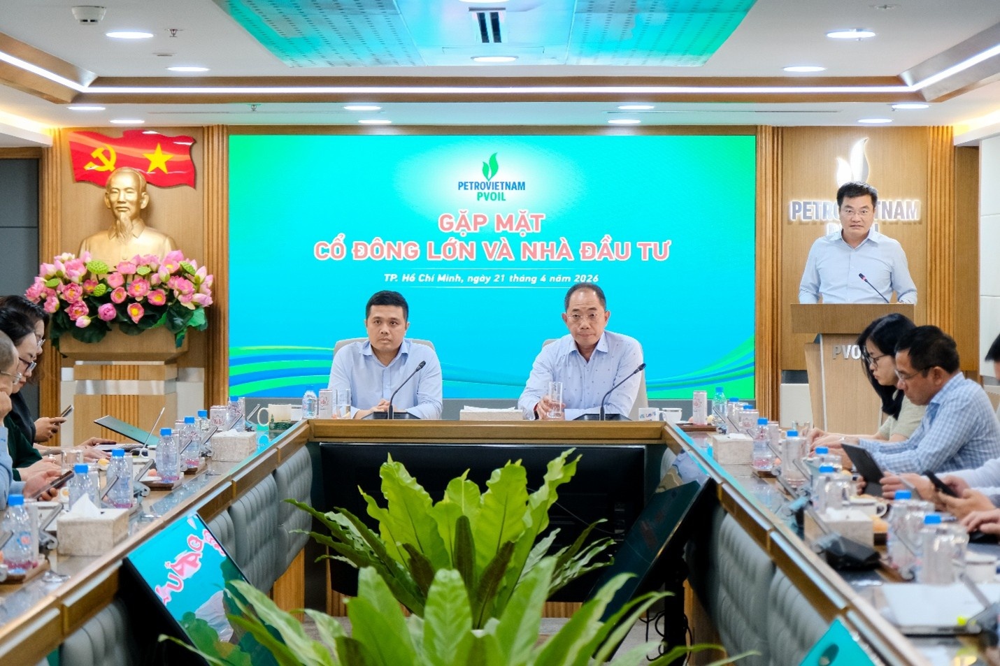 PVOIL gặp mặt các cổ đông lớn, quỹ đầu tư và công ty chứng khoán trước thềm Đại hội đồng cổ đông