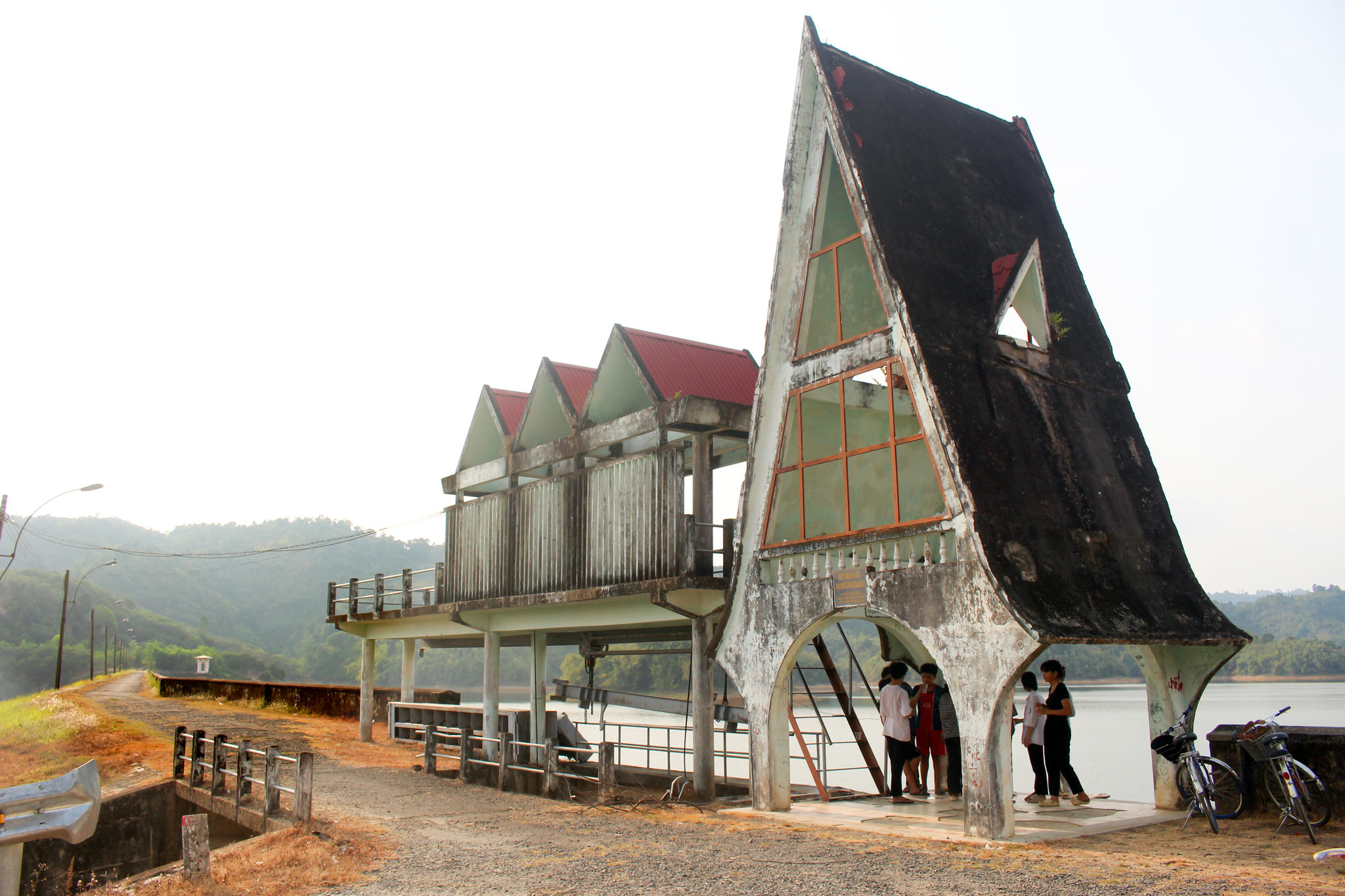 Lâm Đồng: Hồ Đắk Lô - sức cuốn hút của vùng non xanh nước biếc