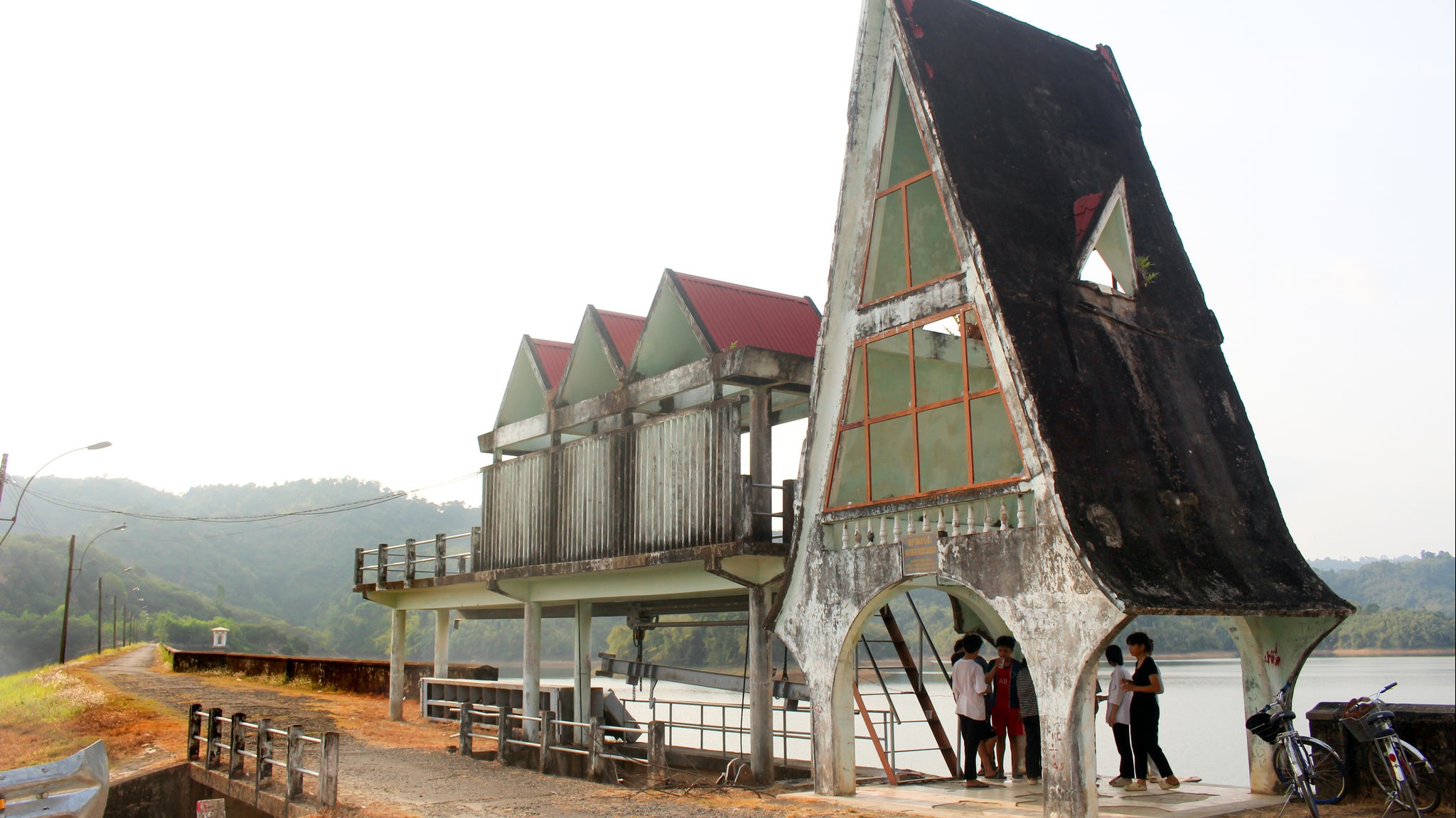 Lâm Đồng: Hồ Đắk Lô - sức cuốn hút của vùng non xanh nước biếc