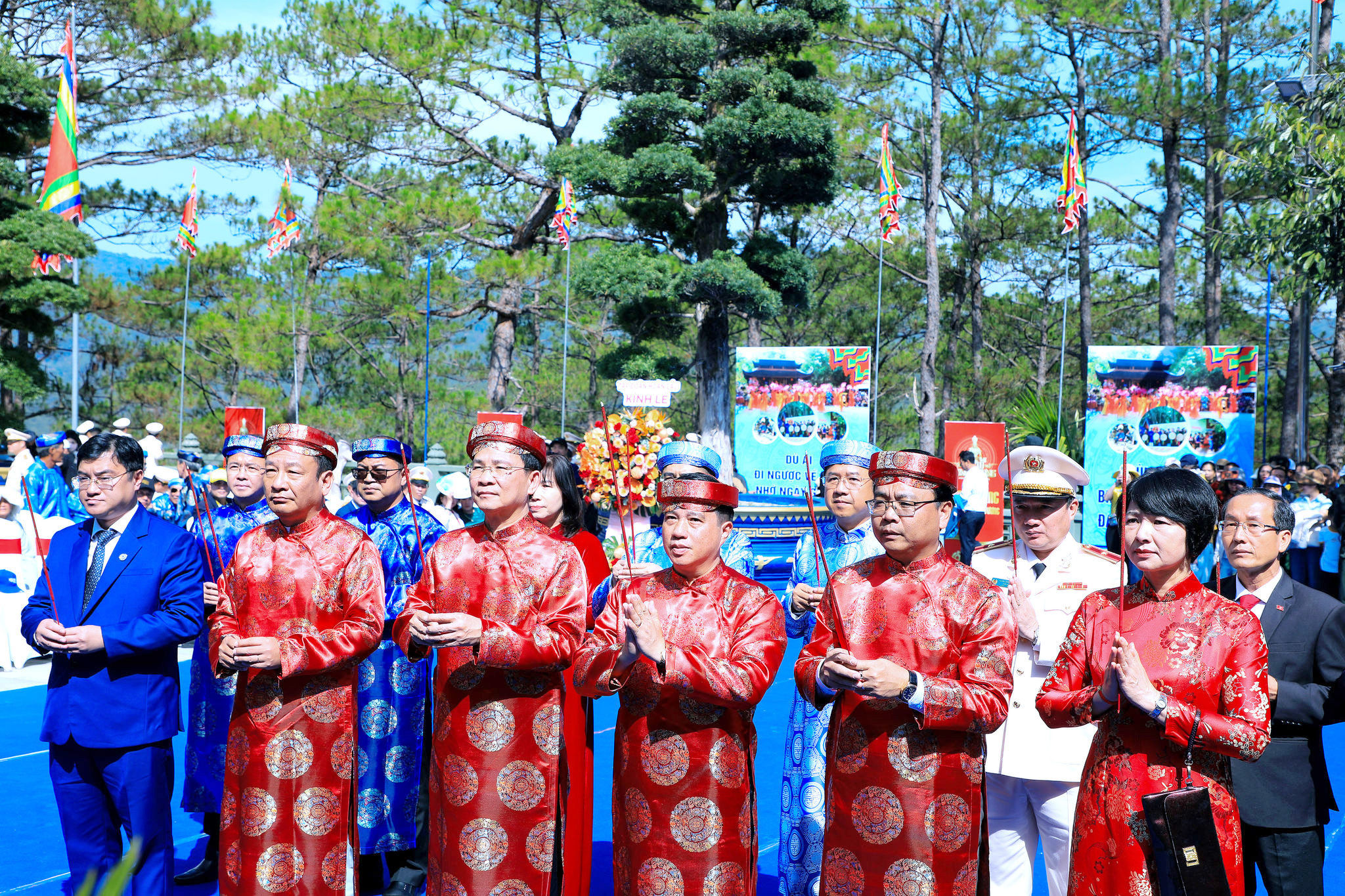 Lâm Đồng trang trọng tổ chức Lễ Dâng hương Quốc Tổ