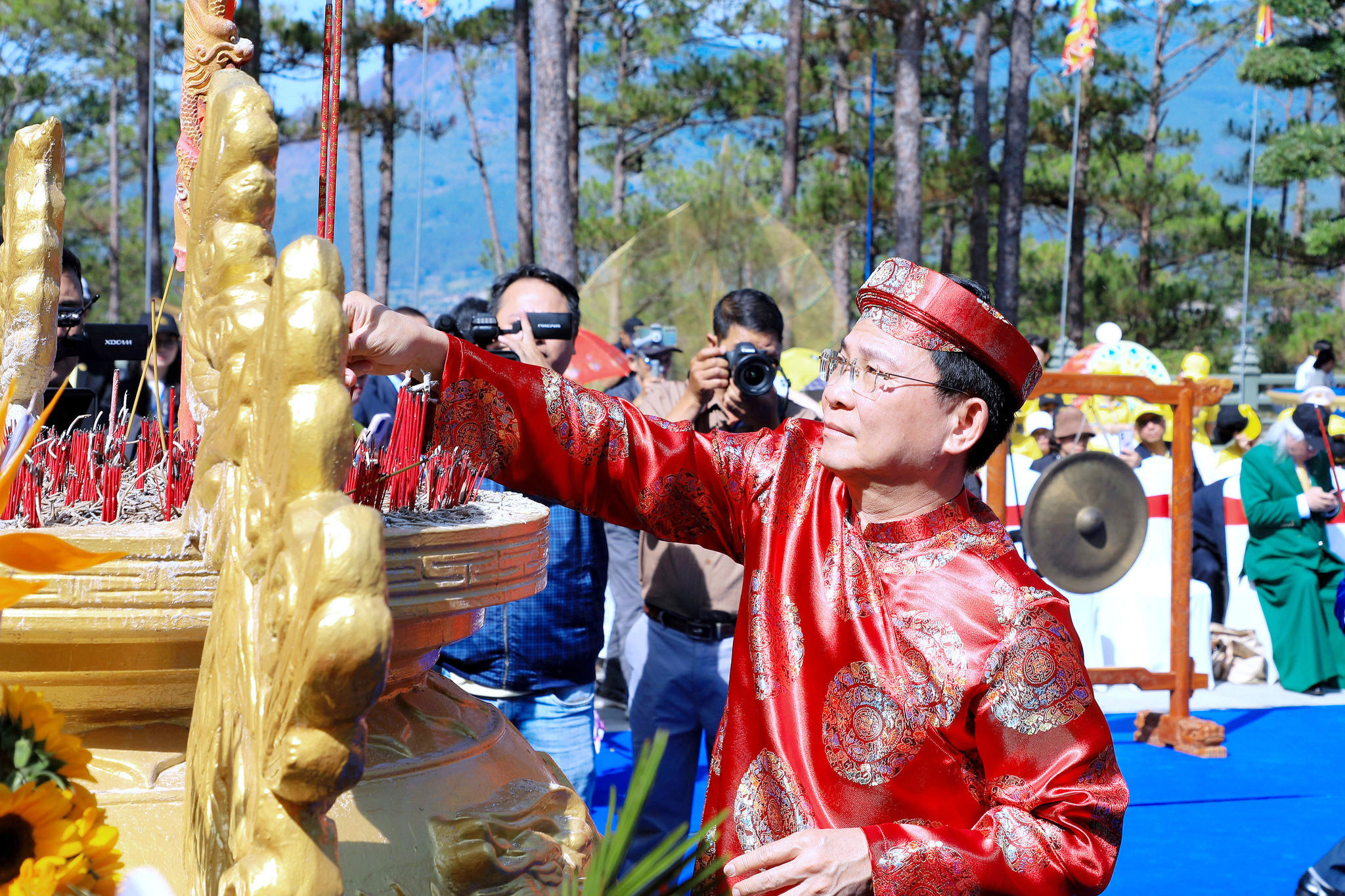 Lâm Đồng trang trọng tổ chức Lễ Dâng hương Quốc Tổ