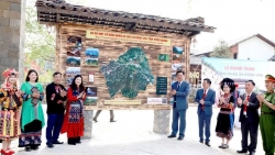 Tuyên Quang: Khánh thành cổng chào xã Đồng Văn