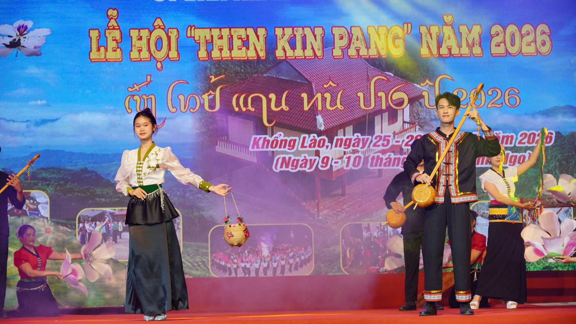 Lai Châu: Hấp dẫn phần thi trình diễn trang phục truyền thống và múa xòe