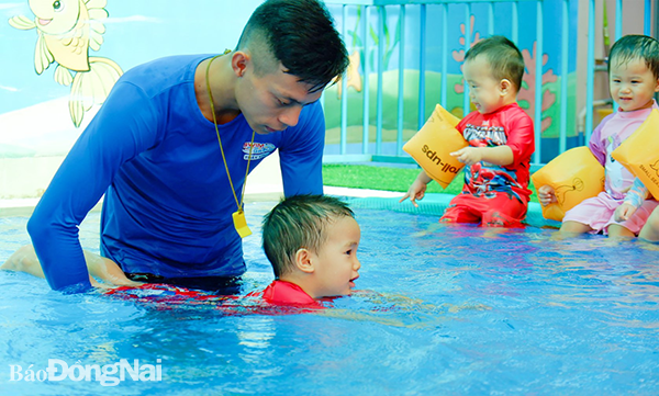 Đồng Nai: Cần xã hội hóa để nhiều trẻ được học bơi