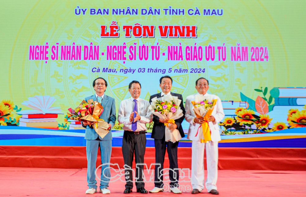 Cà Mau tôn vinh các nghệ sĩ đạt danh hiệu cao quý năm 2024