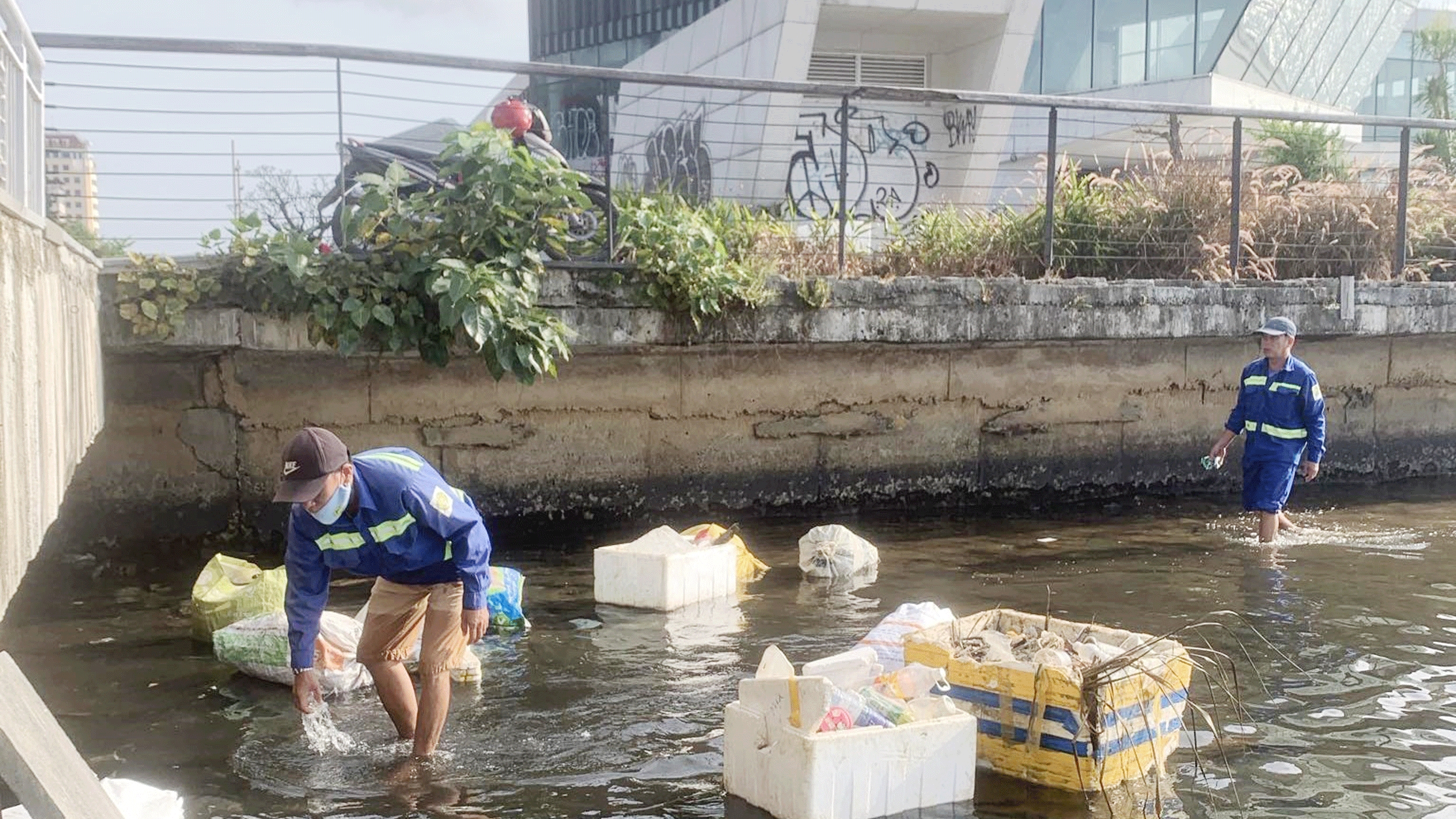 Đà Nẵng: Giữ gìn môi trường sông, biển sạch đẹp