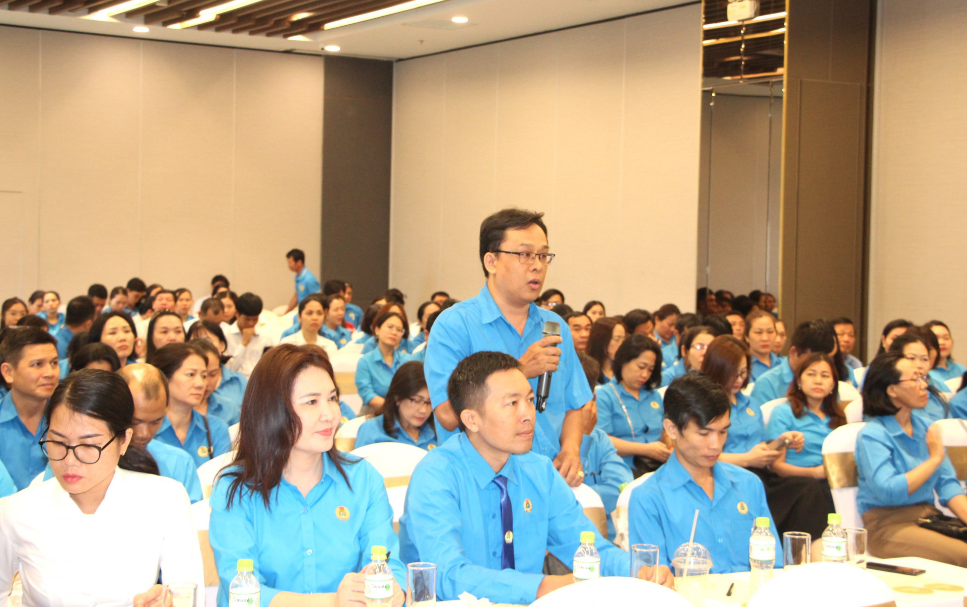 Nha Trang: Chủ tịch UBND thành phố đối thoại với đoàn viên, người lao động