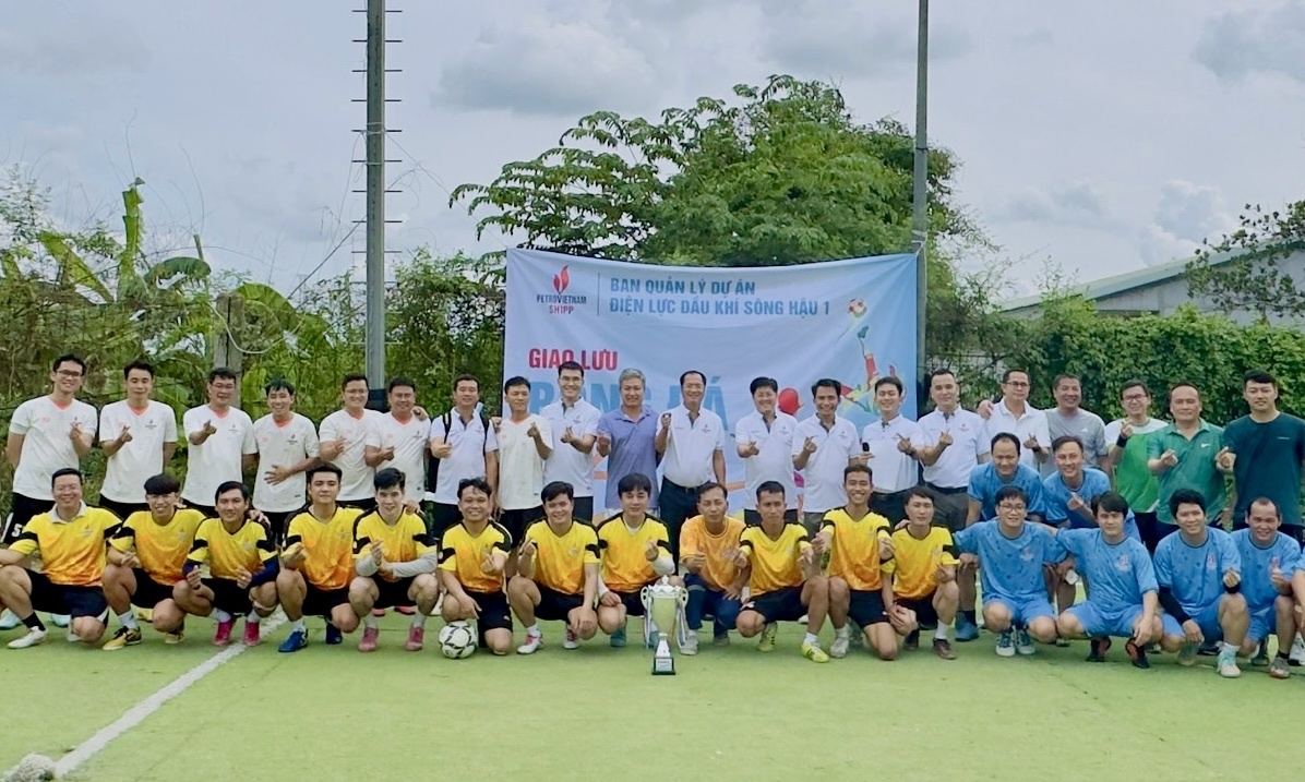 Ban QLDA ĐLDK Sông Hậu 1 khai mạc giải thể thao chào mừng Tháng Công nhân năm 2024