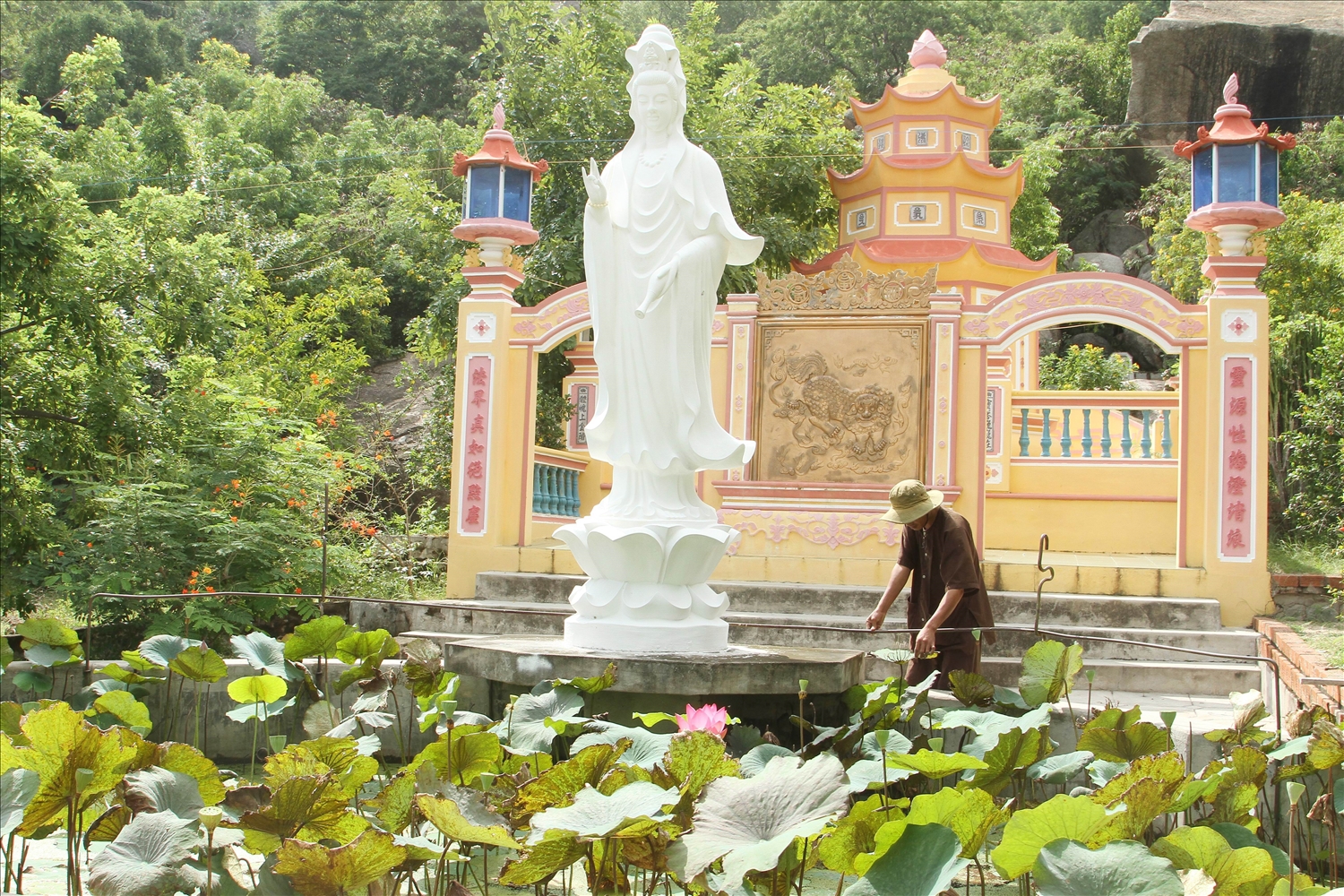 Du lịch tâm linh về Ninh Thuận Du lịch tâm linh về Ninh Thuận