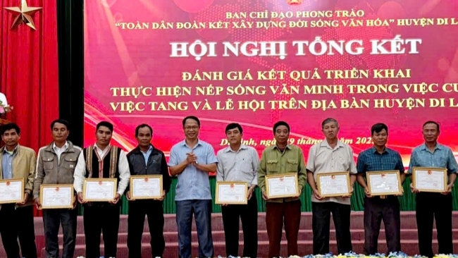 Nếp sống văn minh lan tỏa trong cộng đồng